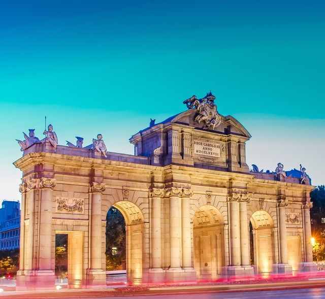 Guía de hoteles y restaurantes de Madrid